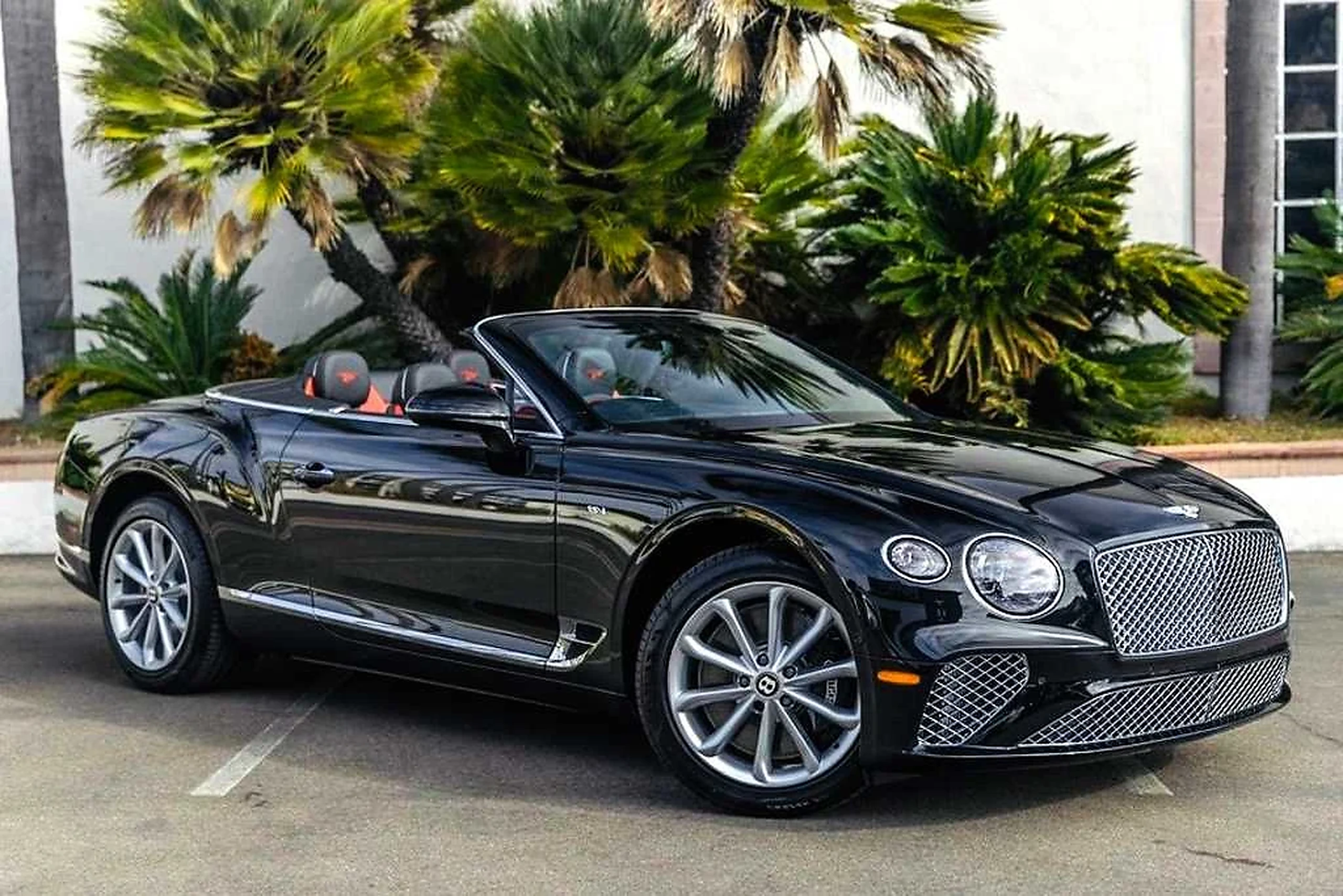 Bentley Continental GTC detail relevant to wedding car rentals on LUX / CAR / RENTAL