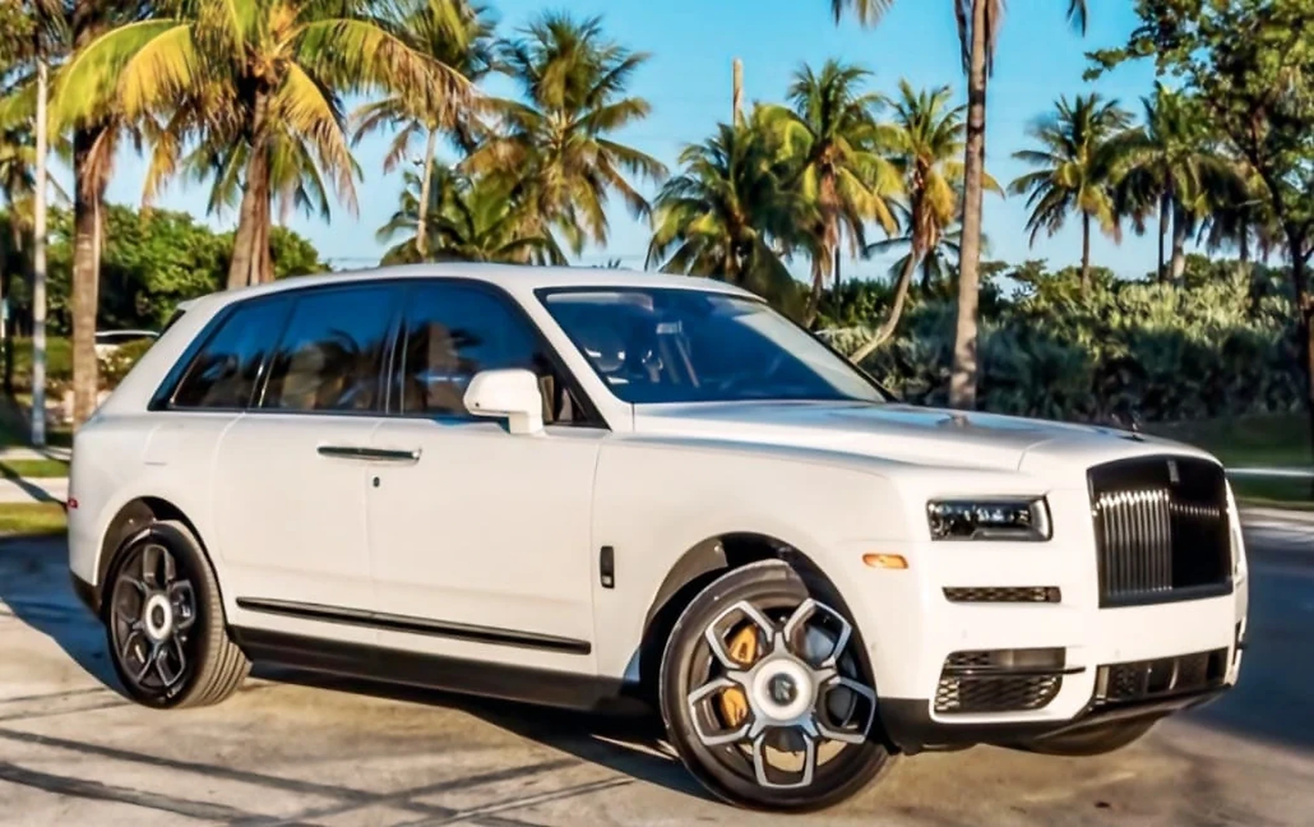 Rolls-Royce Cullinan Black Badge detail relevant to miami villa car delivery on LUX / CAR / RENTAL